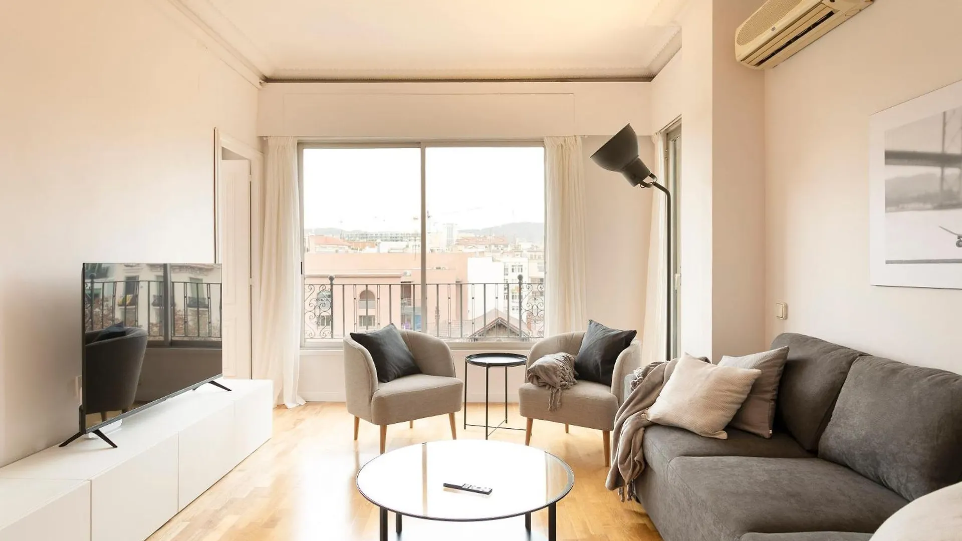 Stay Barcelona Long Term Gran Via Apartment