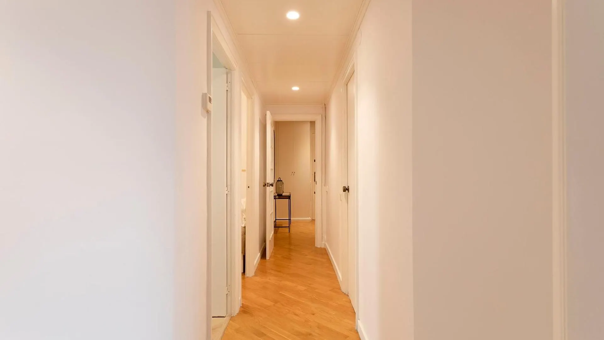 Stay Barcelona Long Term Gran Via Apartment